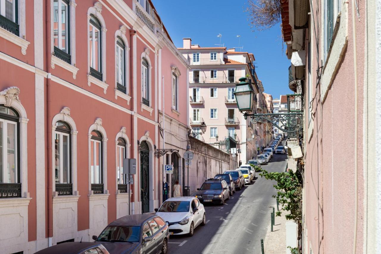 Joivy Principe Real 2Br Apt With Terrace Nearby Botanical Garden Of Лиссабон Экстерьер фото